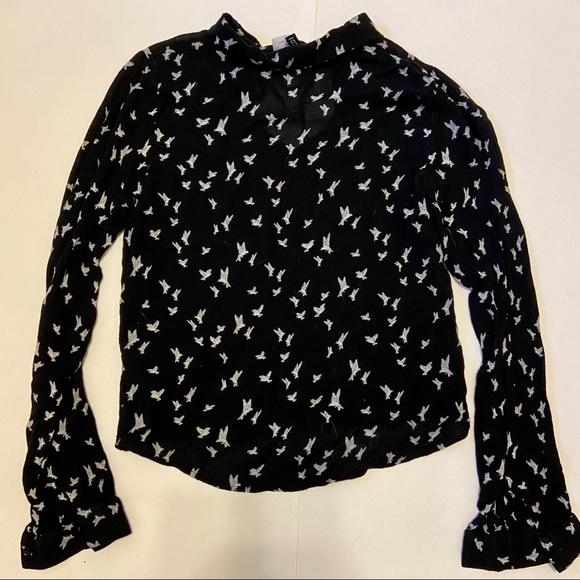 Divided Long Sleeve Blouse - Picture 2 of 3